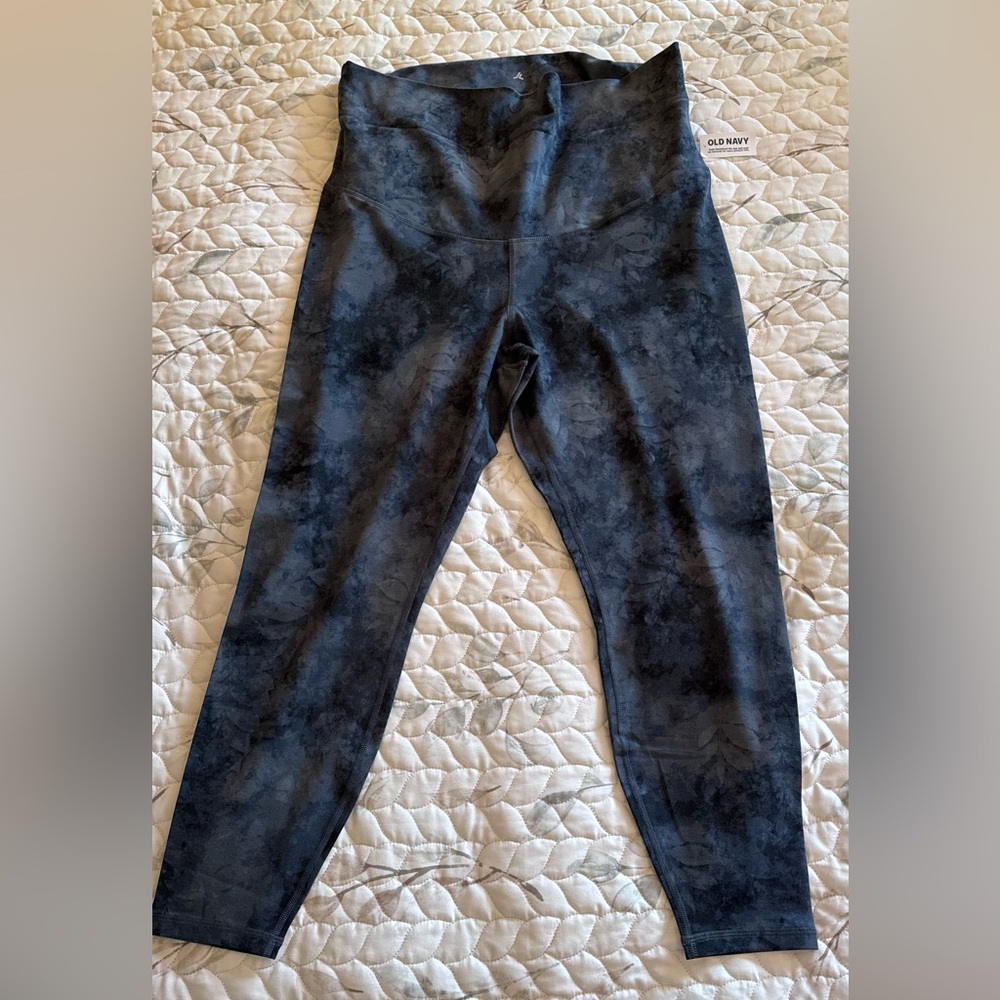 Old Navy Black Tie-Dye Leggings